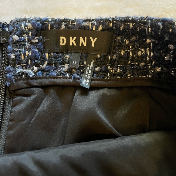 DKNY//Women's Metallic Tweed Straight, Pencil Skirt//Sz 12 - Picture 7 of 11